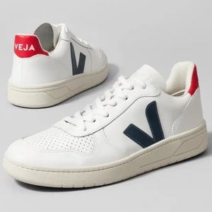 Veja V-10 Sneaker Red White and Blue